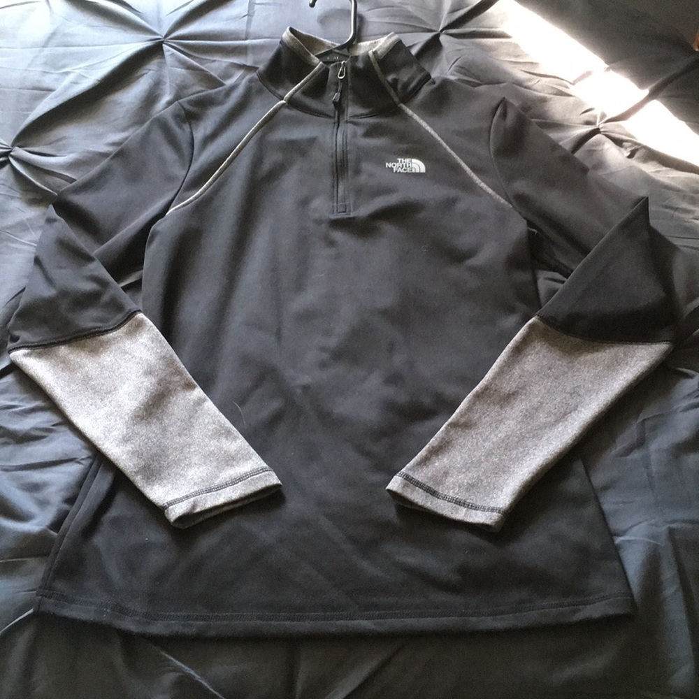 The North Face Quarter Zip Pullover